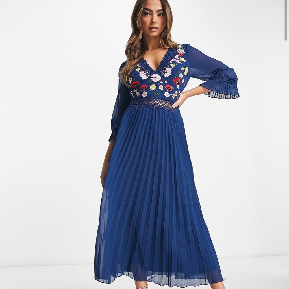 Blue floral dress! Never worn!